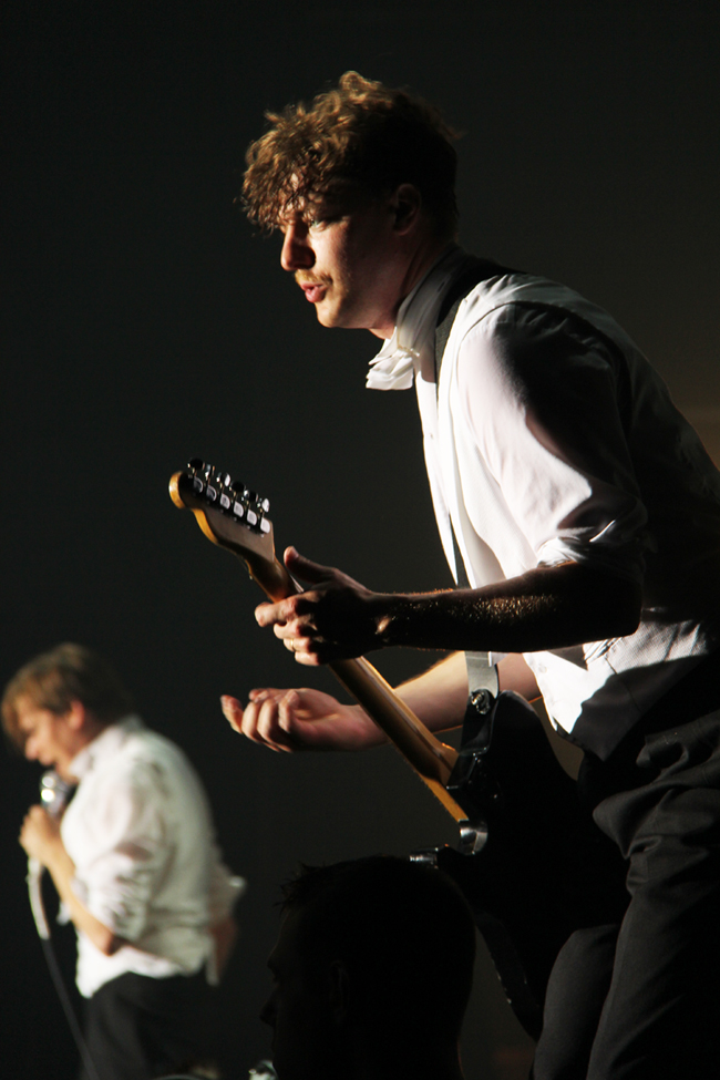 The Hives NeoBoto