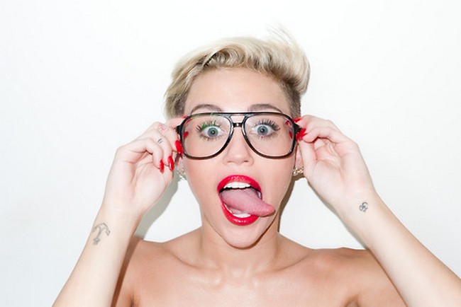 Miley-Cyrus-Terry-Richardson-15-neoboto
