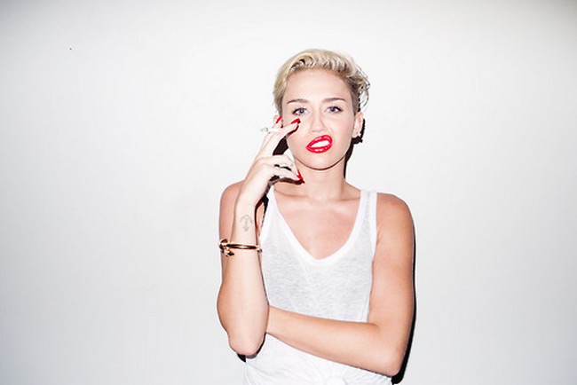 Miley-Cyrus-Terry-Richardson-4-neoboto