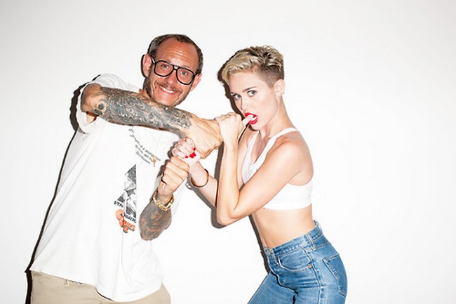 Miley-Cyrus-Terry-Richardson-7-neoboto