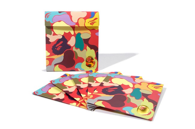 l-année-du-cheval-selon-a-bathing-ape-neoboto