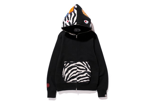l-année-du-cheval-selon-a-bathing-ape-neoboto